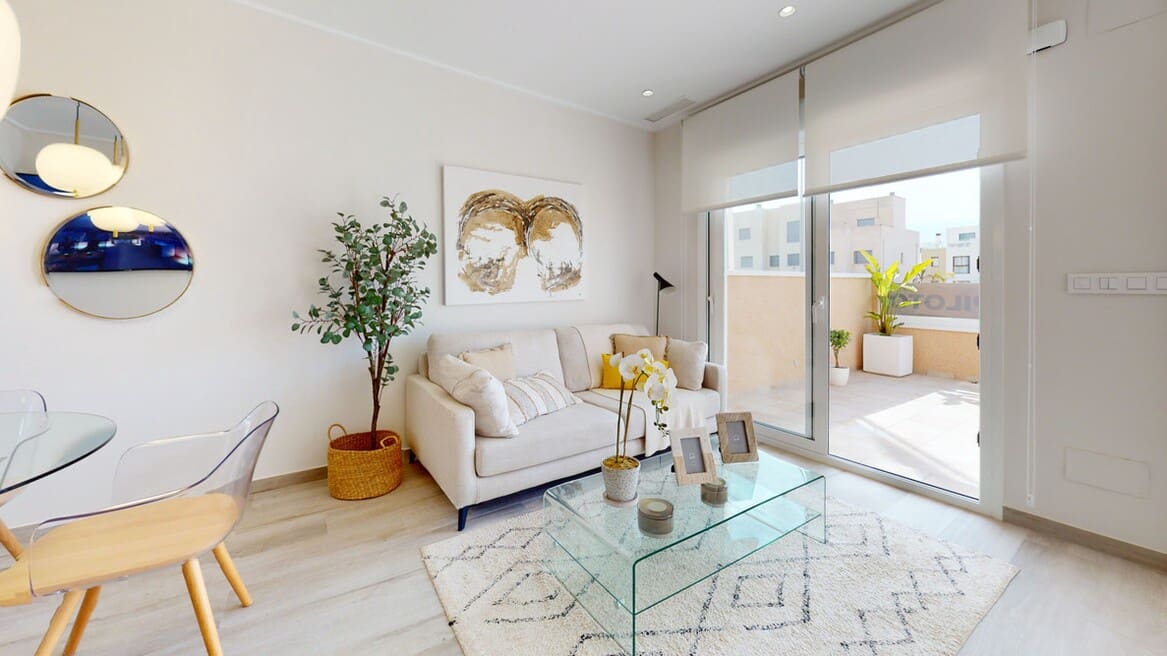 Chalet de 3 habitaciones en Pilar de la Horadada en venta con piscina garaje - 314.900 € (Ref: 10144133)