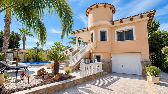 4 soverom Hus til salgs i Benferri med svømmebasseng garasje - € 467 000 (Ref: 10144149)