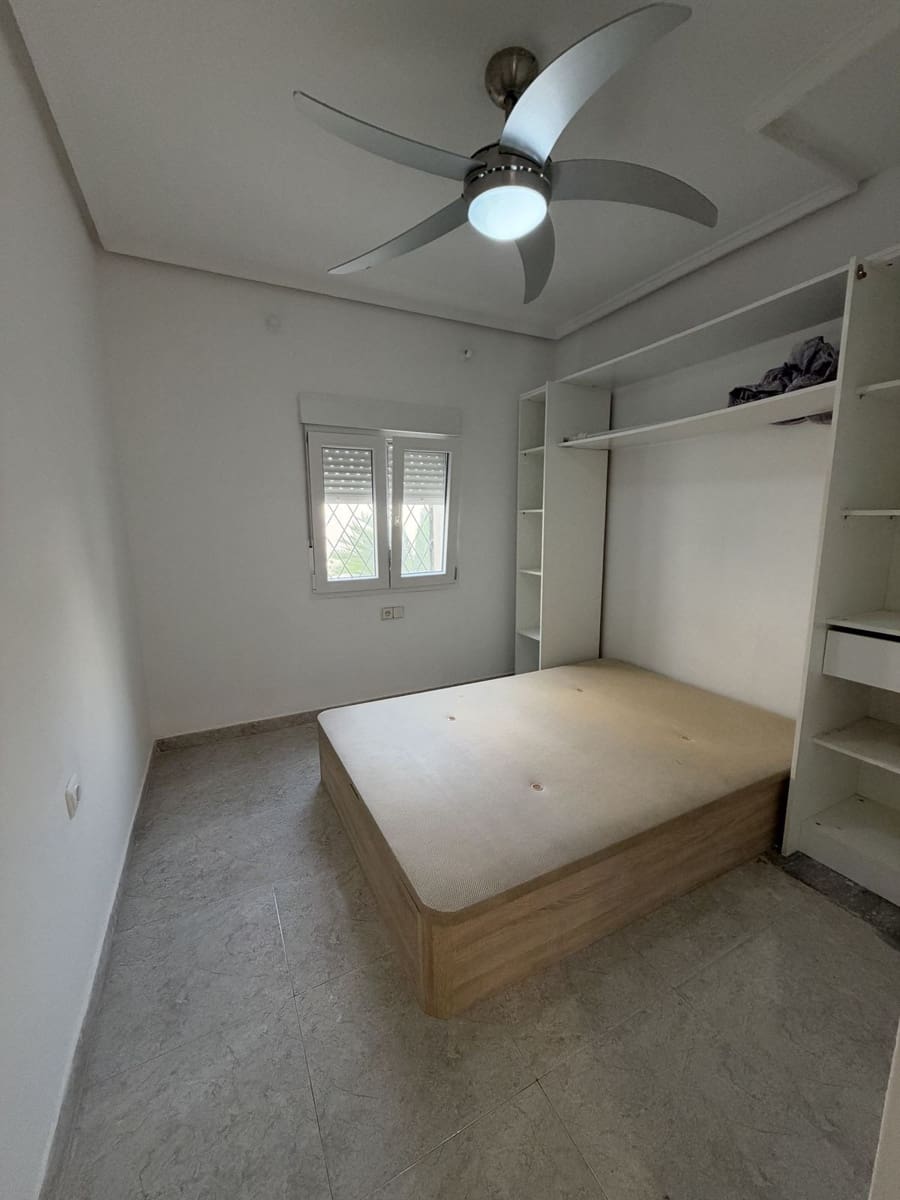 2 chambre Villa/Maison à vendre à Torrevieja avec piscine garage - 179 990 € (Ref: 10144158)
