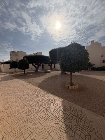 2 chambre Villa/Maison à vendre à Puerto Deportivo, Torrevieja avec piscine garage - 179 990 € (Ref: 10144158)