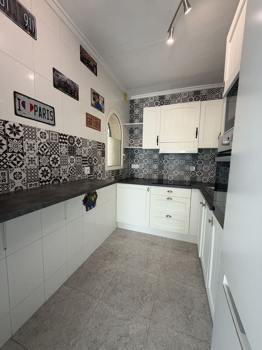 2 chambre Villa/Maison à vendre à Torrevieja avec piscine garage - 179 990 € (Ref: 10144158)