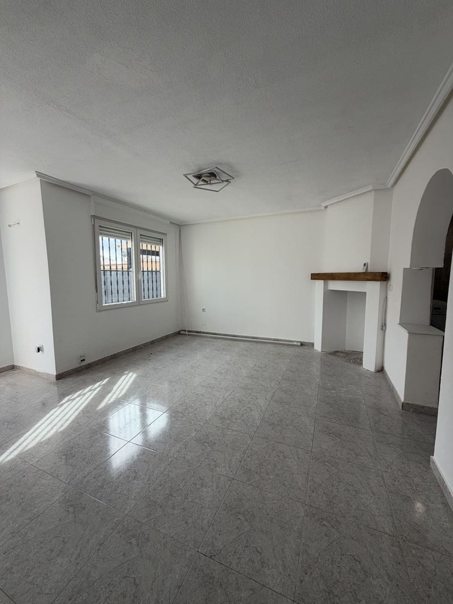 2 chambre Villa/Maison à vendre à Torrevieja avec piscine garage - 179 990 € (Ref: 10144158)