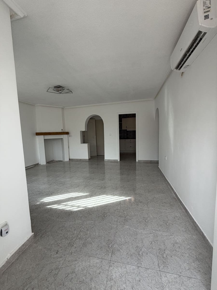 2 chambre Villa/Maison à vendre à Torrevieja avec piscine garage - 179 990 € (Ref: 10144158)