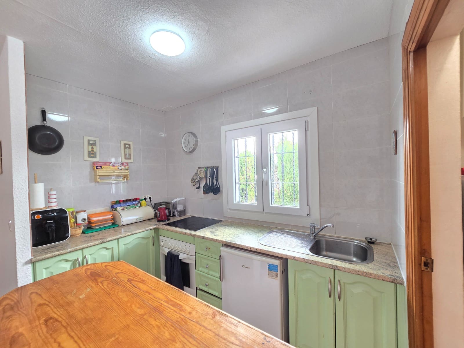 2 makuuhuone Rivitalo myytävänä paikassa Villamartin mukana uima-altaan - 210 000 € (Ref: 10144219)