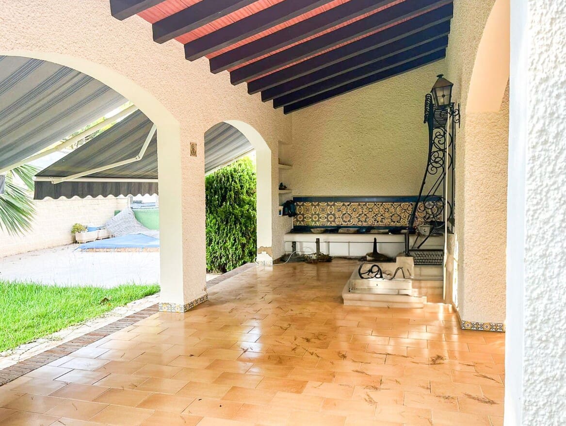 4 slaapkamer Villa te koop in Orihuela Costa - € 824.000 (Ref: 10144228)