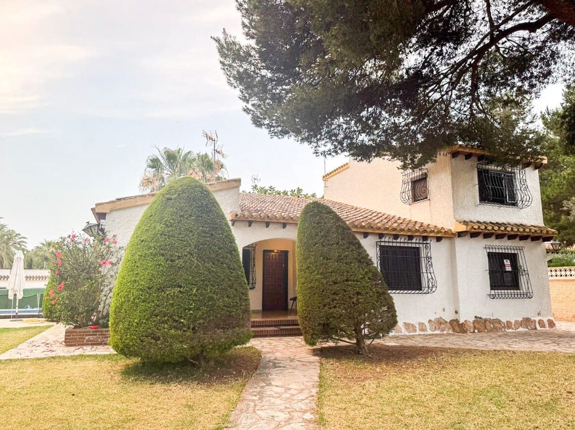 4 slaapkamer Villa te koop in Orihuela Costa - € 824.000 (Ref: 10144228)