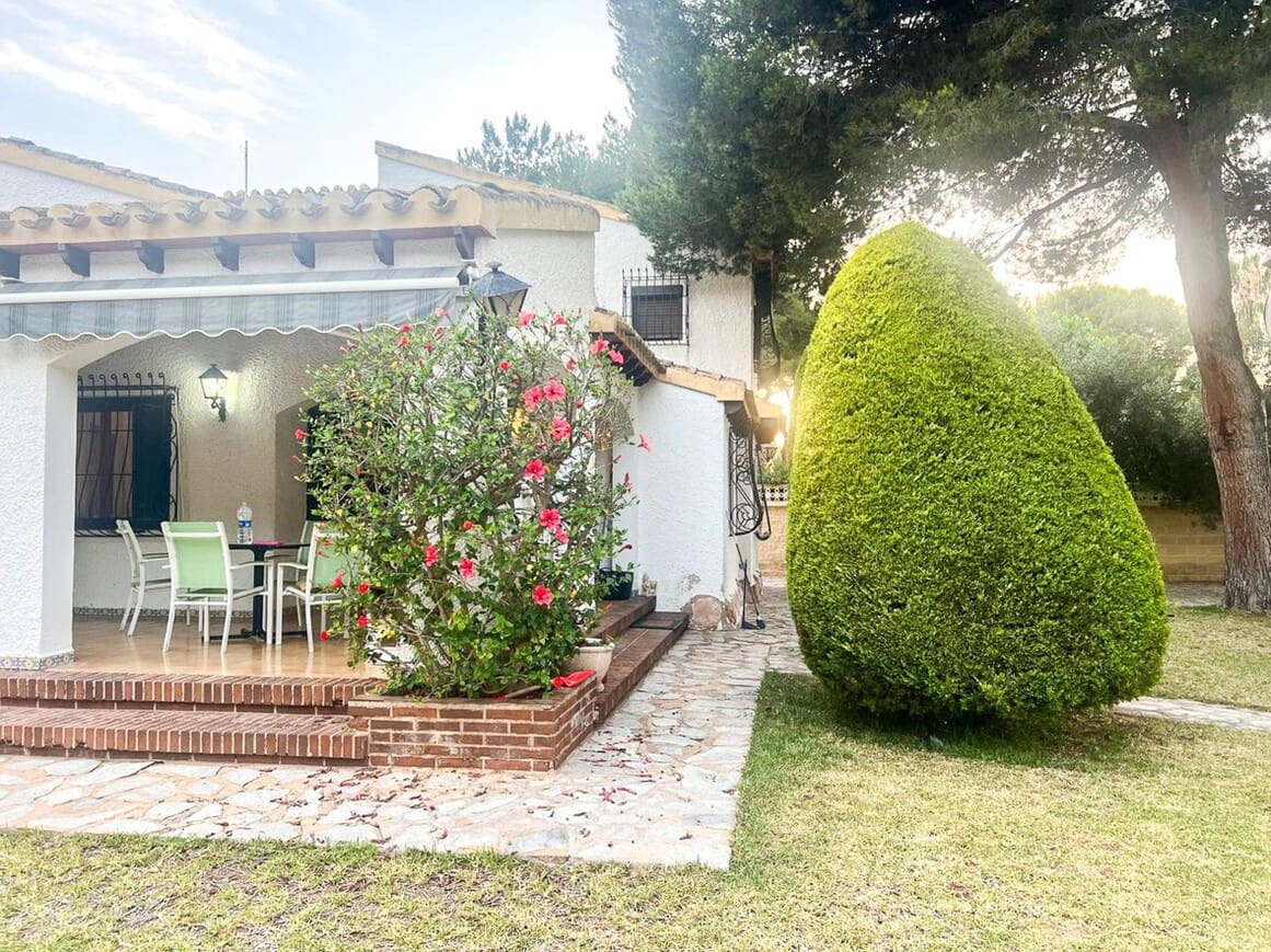 4 slaapkamer Villa te koop in Orihuela Costa - € 824.000 (Ref: 10144228)