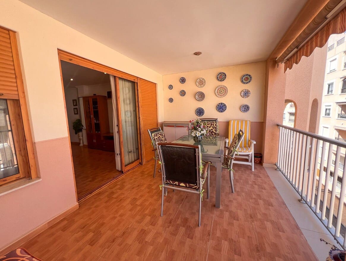 3 sovrum Lägenhet till salu i Guardamar del Segura - 199 000 € (Ref: 10144230)