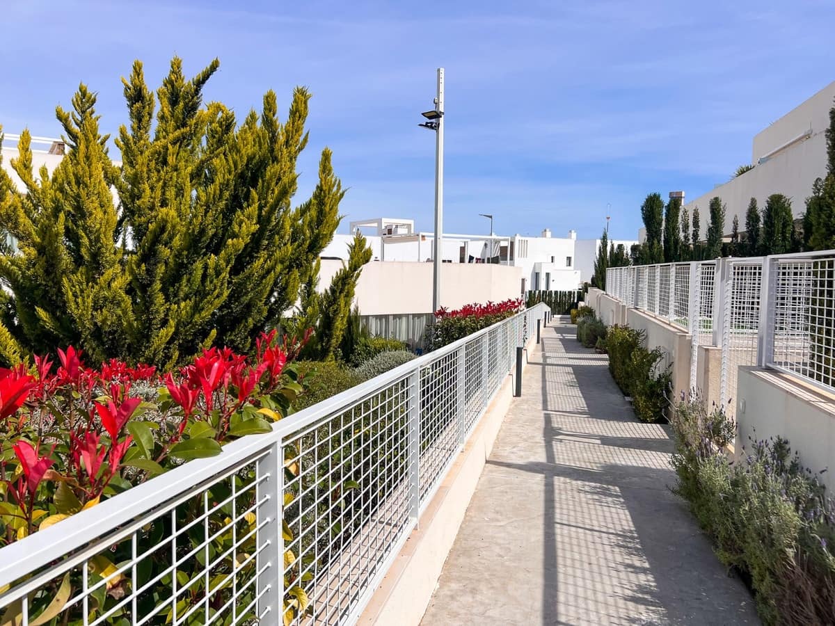2 slaapkamer Appartement te koop in Orihuela met zwembad garage - € 310.000 (Ref: 10144231)