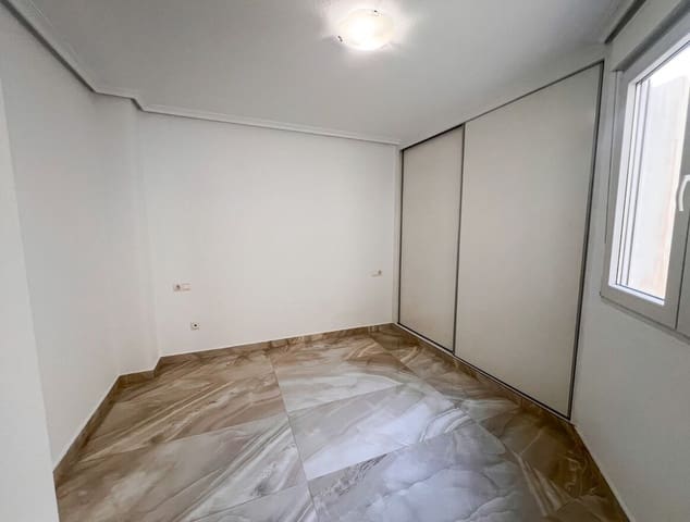 2 soverom Leilighet til salgs i Puerto Deportivo, Torrevieja - € 198 900 (Ref: 10144232)