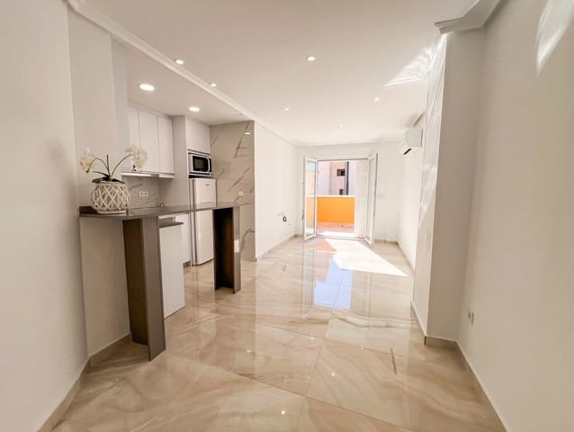 2 slaapkamer Appartement te koop in Puerto Deportivo, Torrevieja - € 198.900 (Ref: 10144232)