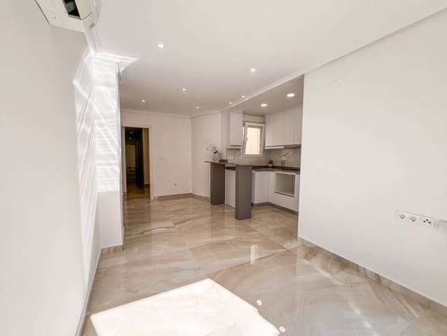 2 slaapkamer Appartement te koop in Puerto Deportivo, Torrevieja - € 198.900 (Ref: 10144232)