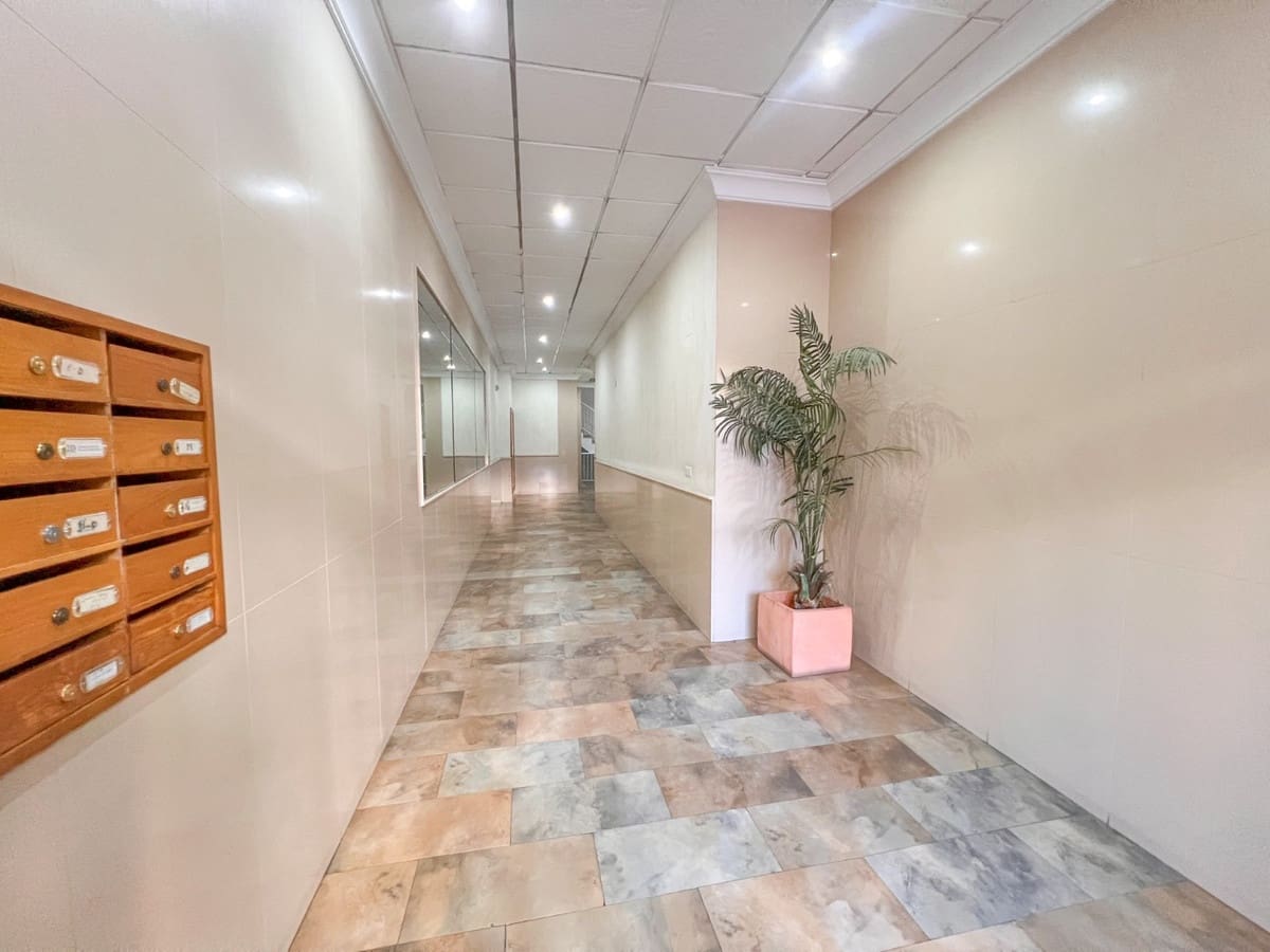 3 quarto Apartamento para venda em Torrevieja com garagem - 265 000 € (Ref: 10144233)