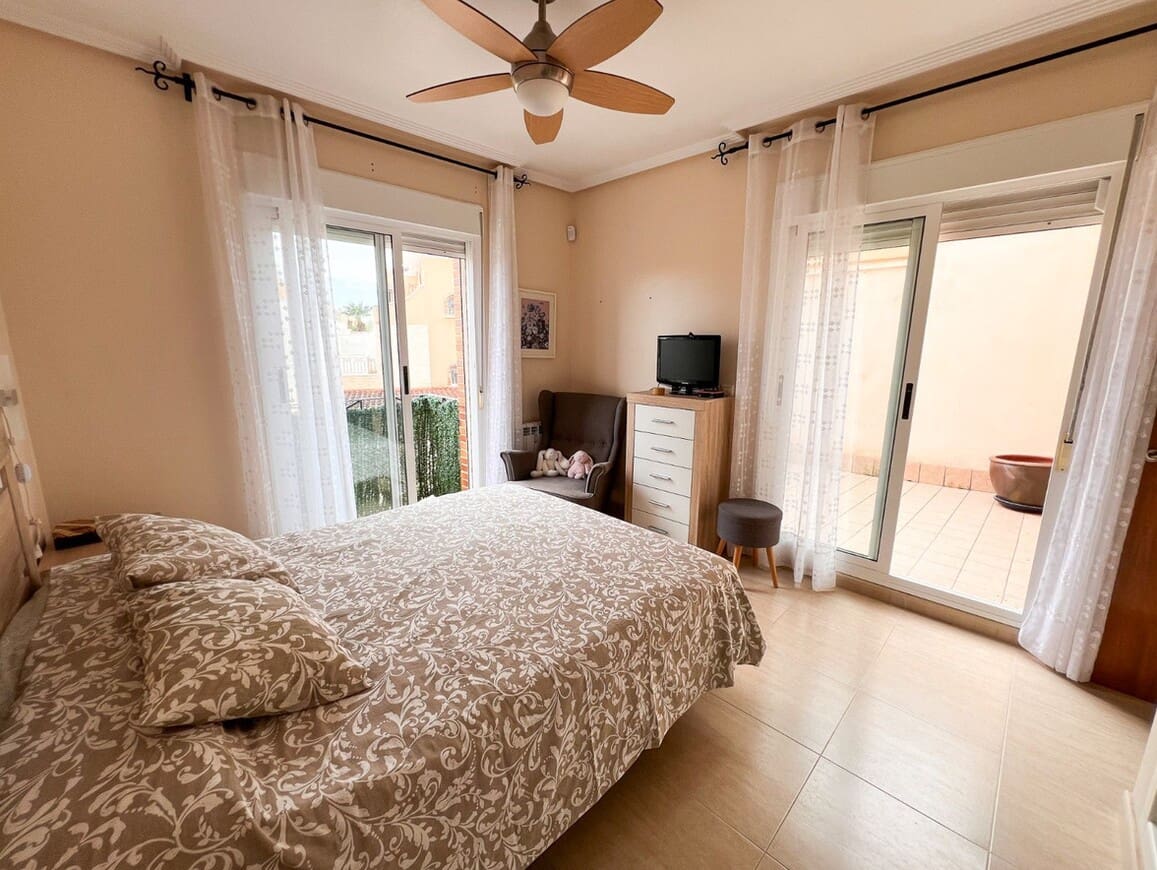 3 camera da letto Casa in vendita in Pilar de la Horadada con piscina garage - 369.000 € (Rif: 10144234)