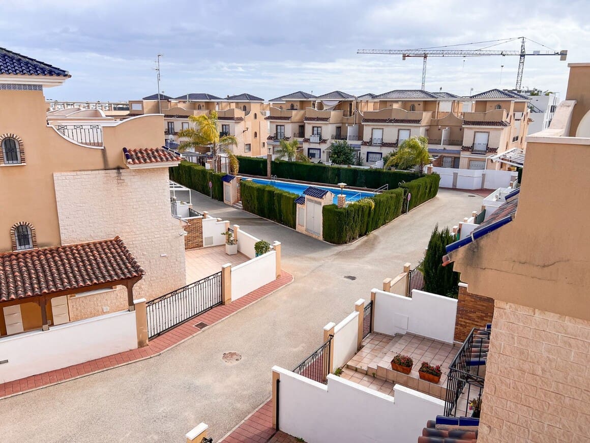 3 camera da letto Casa in vendita in Pilar de la Horadada con piscina garage - 369.000 € (Rif: 10144234)