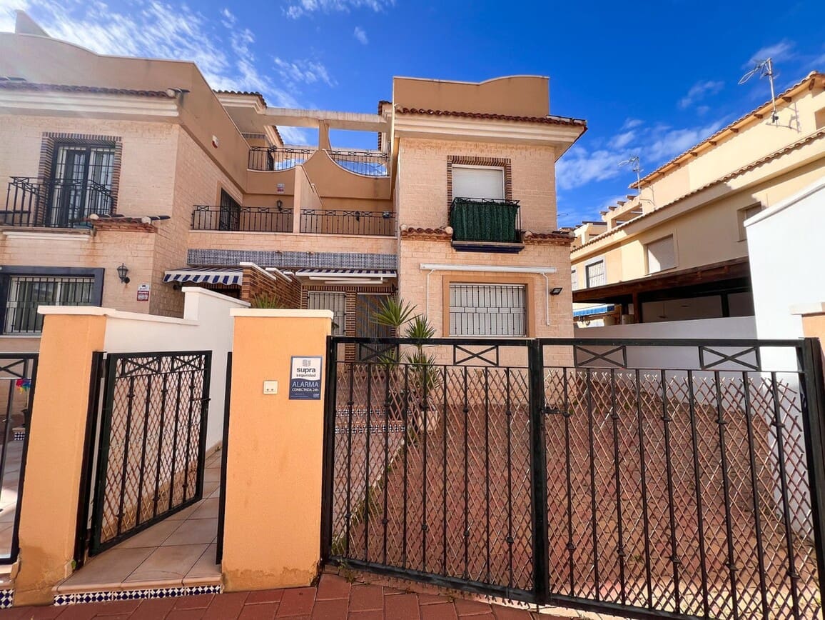 3 camera da letto Casa in vendita in Pilar de la Horadada con piscina garage - 369.000 € (Rif: 10144234)