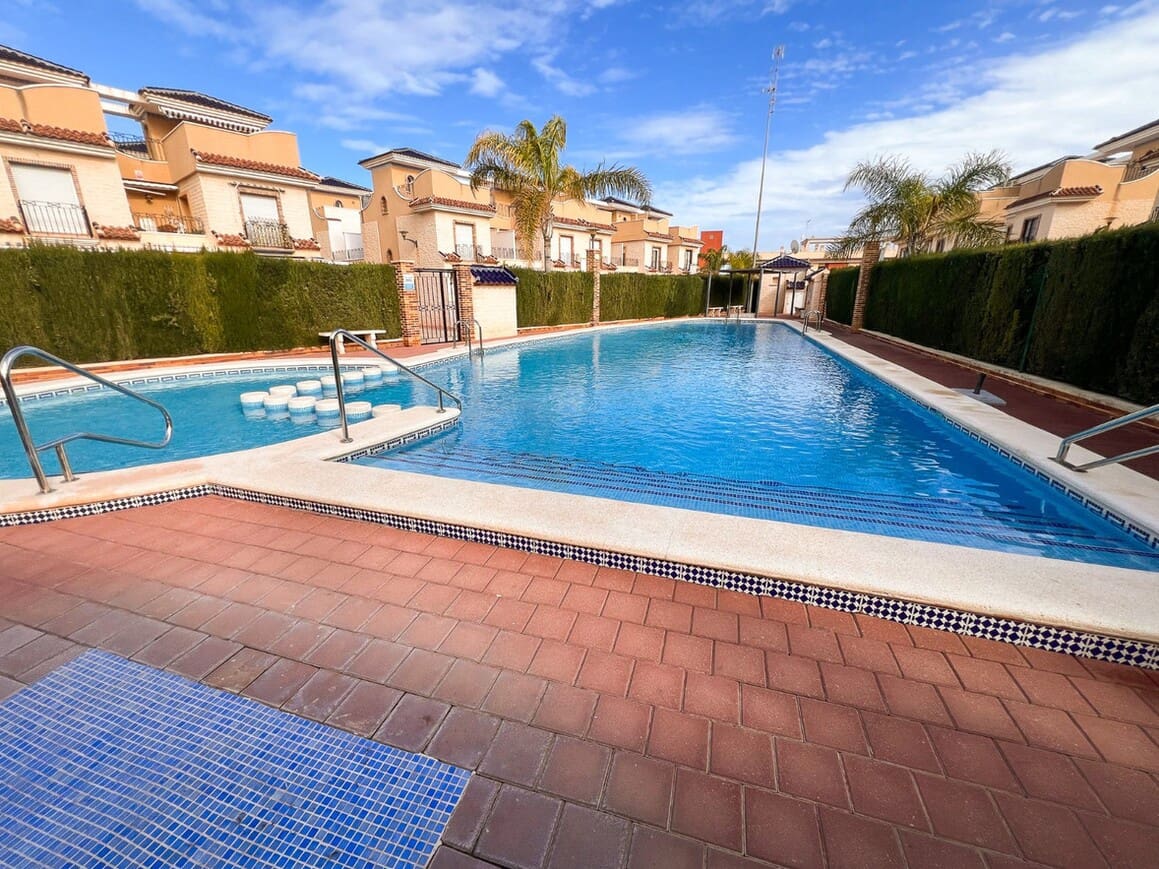 3 camera da letto Casa in vendita in Pilar de la Horadada con piscina garage - 369.000 € (Rif: 10144234)