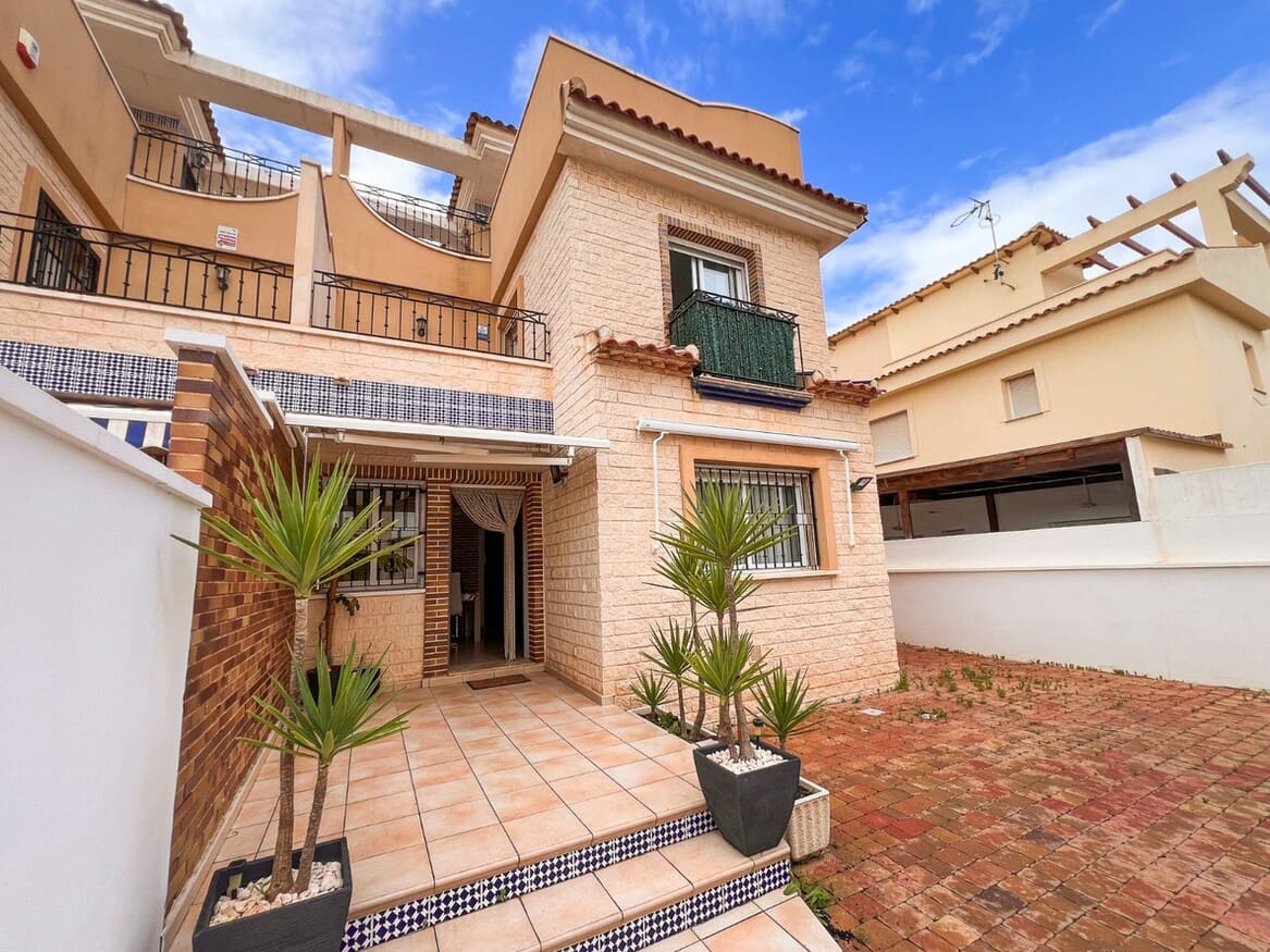 3 camera da letto Casa in vendita in Pilar de la Horadada con piscina garage - 369.000 € (Rif: 10144234)