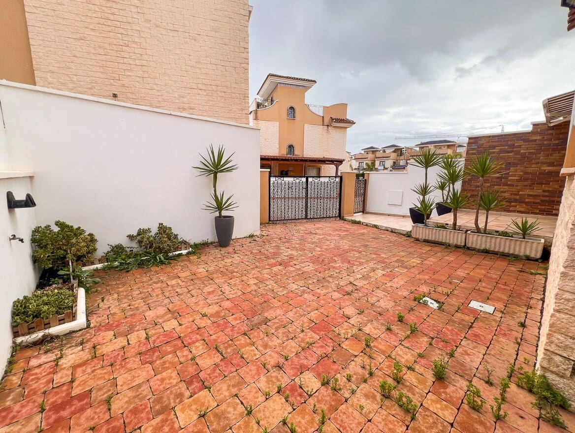3 camera da letto Casa in vendita in Pilar de la Horadada con piscina garage - 369.000 € (Rif: 10144234)