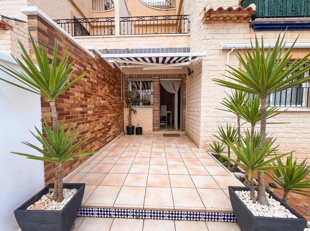 3 chambre Maison de Ville à vendre à Pilar de la Horadada ciudad, Pilar de la Horadada avec piscine garage - 369 000 € (Ref: 10144234)