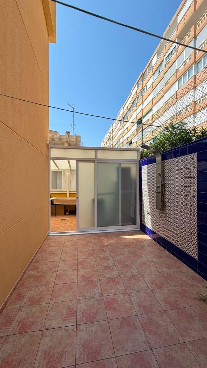 3 bedroom Bungalow for sale in La Mata with garage - € 264,000 (Ref: 10144287)