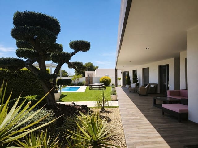 5 Zimmer Villa zu verkaufen in Noroeste, Santa Pola mit Pool Garage - 990.000 € (Ref: 10144386)