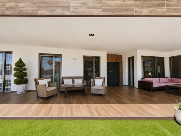 Chalet de 5 habitaciones en Noroeste, Santa Pola en venta con piscina garaje - 990.000 € (Ref: 10144386)