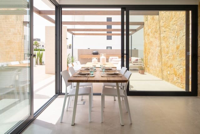 4 soveværelse Villa til salg i Campoamor, Orihuela med swimmingpool garage - € 1.395.000 (Ref: 10144388)