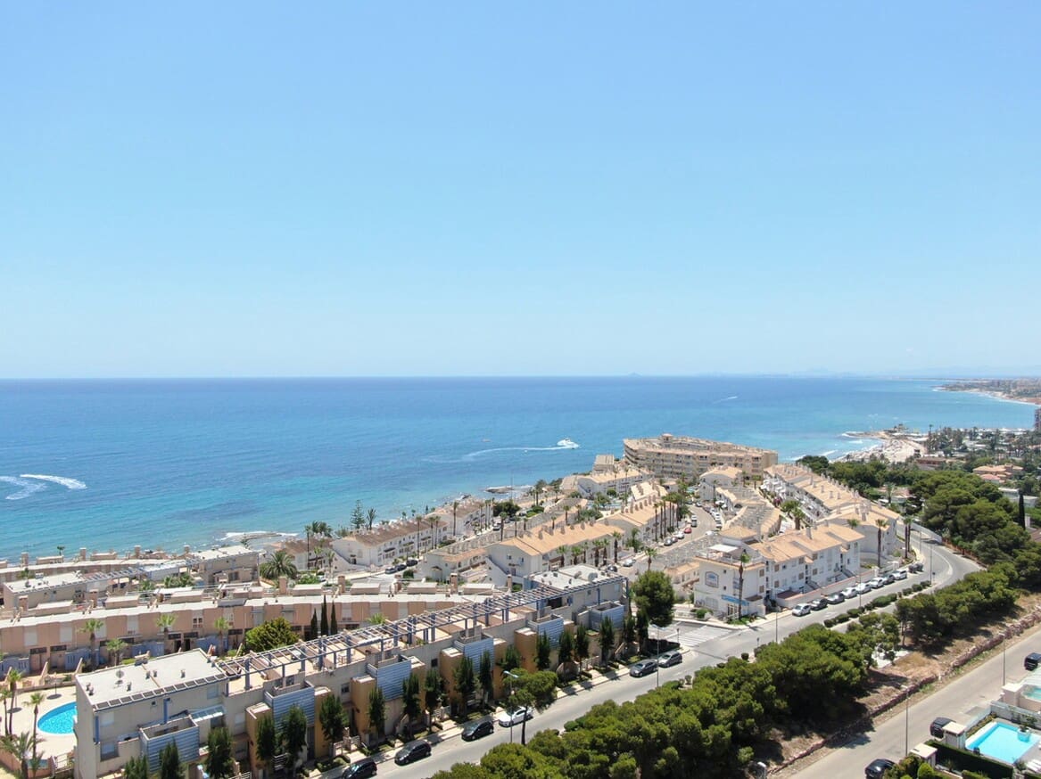 4 bedroom Villa for sale in Campoamor with pool garage - € 1,395,000 (Ref: 10144388)