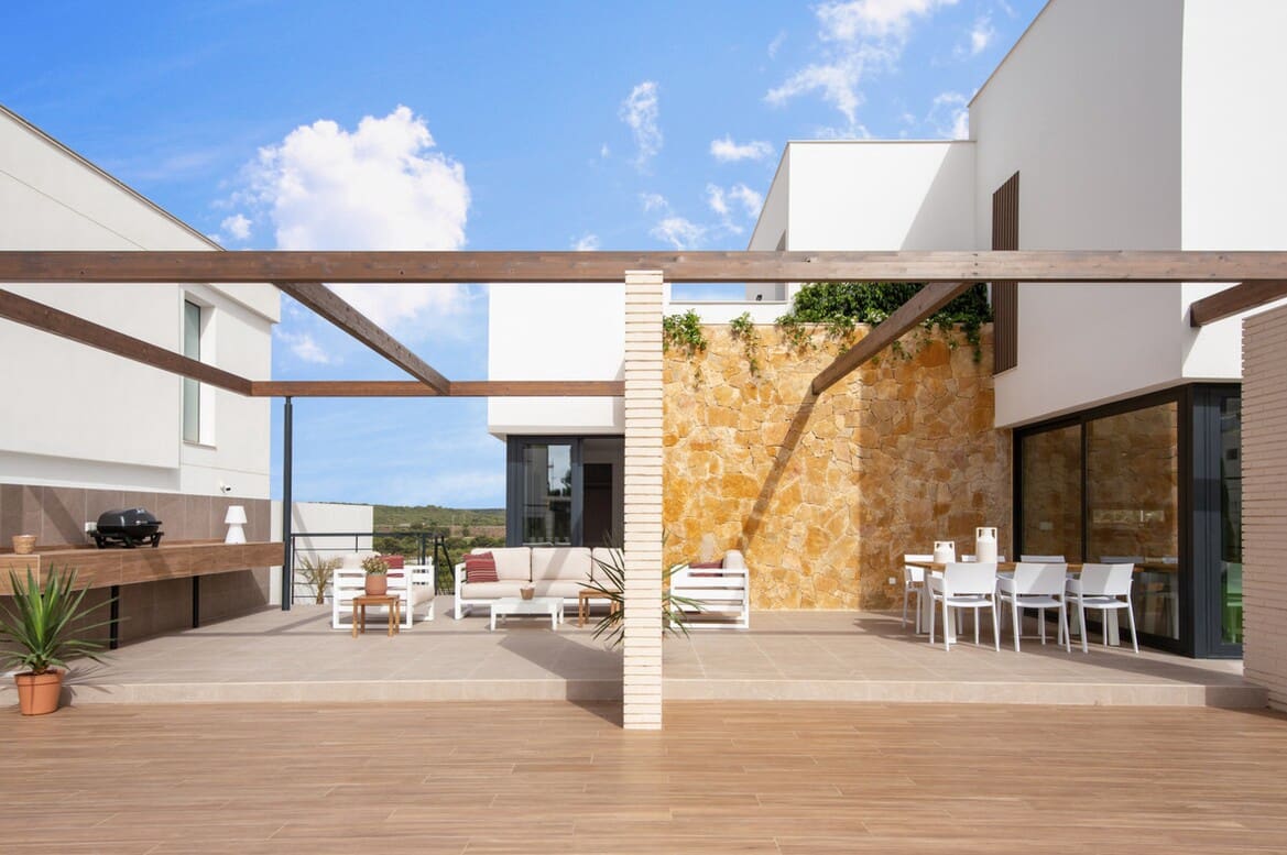 4 bedroom Villa for sale in Campoamor with pool garage - € 1,395,000 (Ref: 10144388)