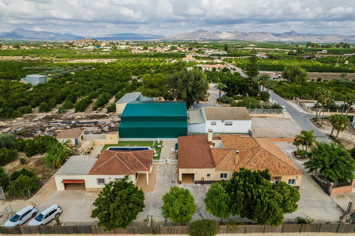 7 sovrum Villa till salu i Orihuela med pool garage - 590 000 € (Ref: 10144419)