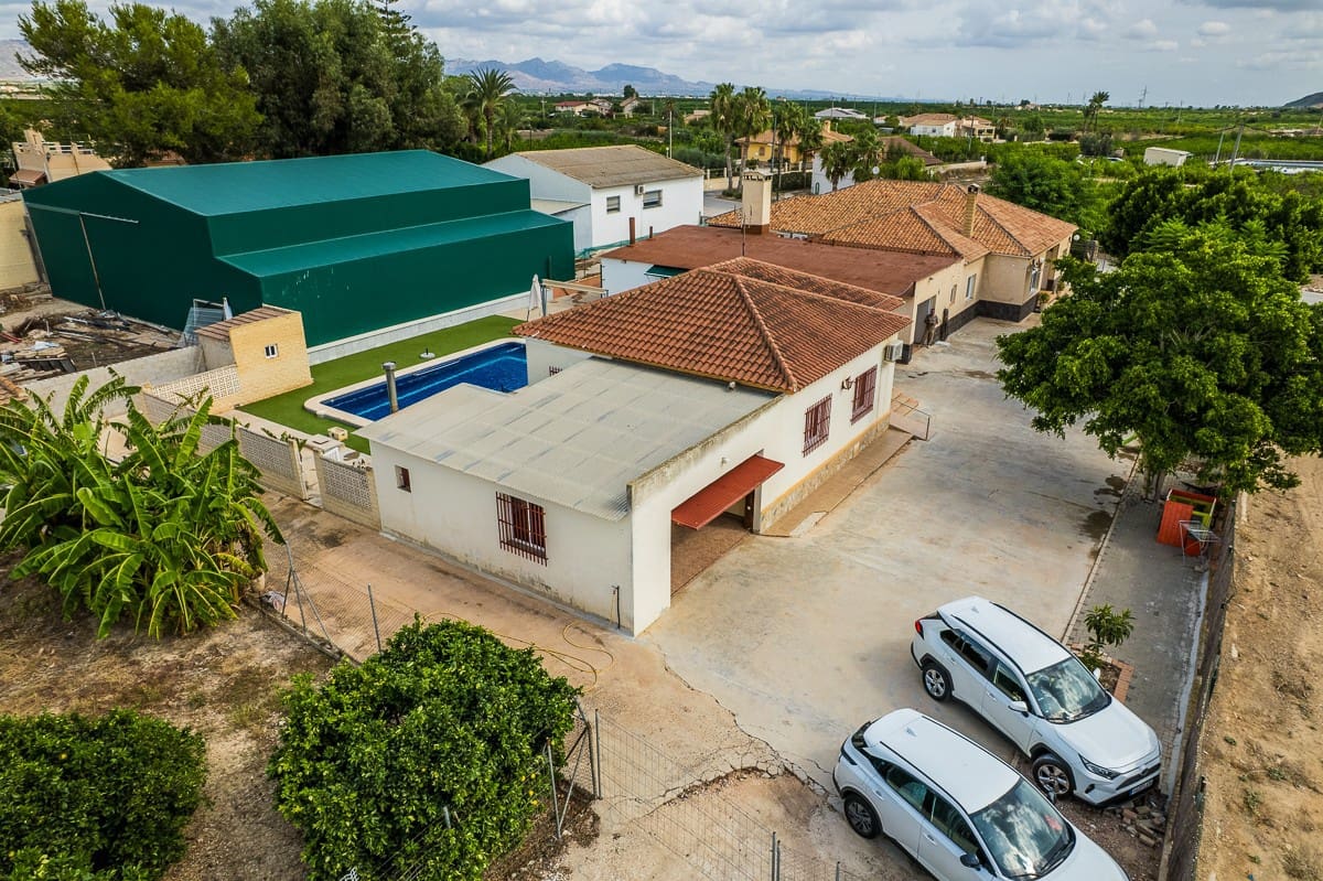 7 sovrum Villa till salu i Orihuela med pool garage - 590 000 € (Ref: 10144419)