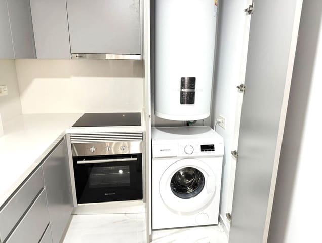 Apartamento de 2 habitaciones en Parque de las Naciones, Torrevieja en venta - 222.000 € (Ref: 10144427)