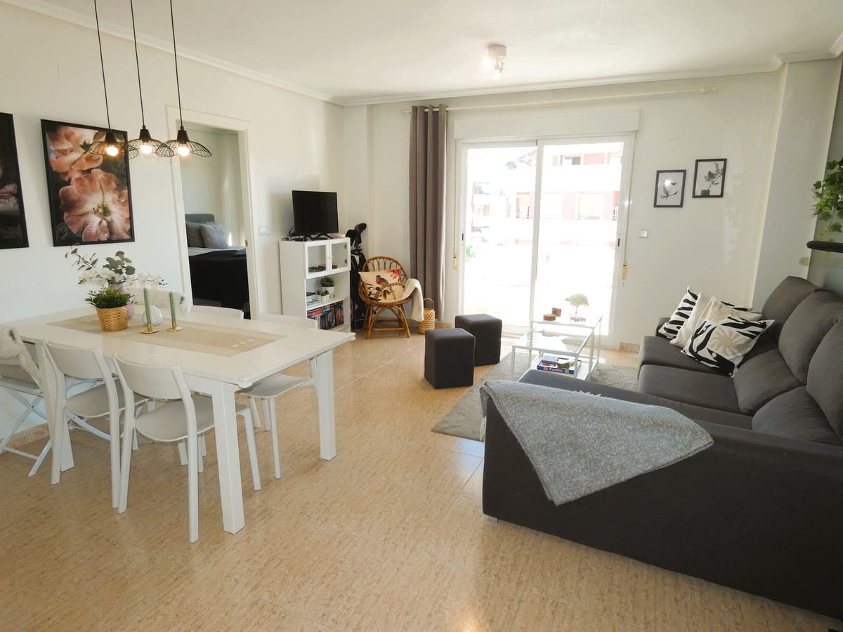3 quarto Apartamento para venda em Torrevieja - 199 000 € (Ref: 10144438)