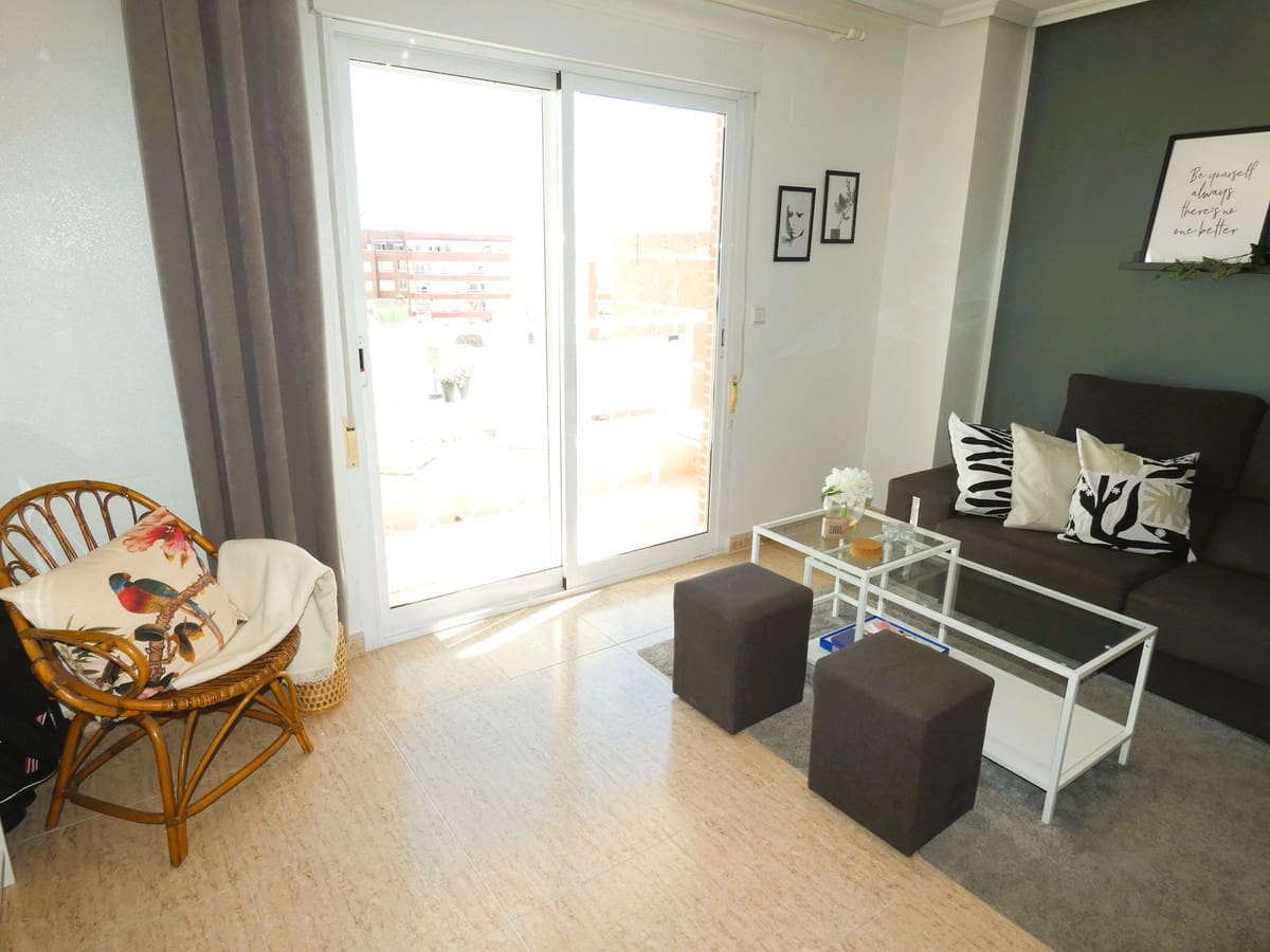 3 quarto Apartamento para venda em Torrevieja - 199 000 € (Ref: 10144438)