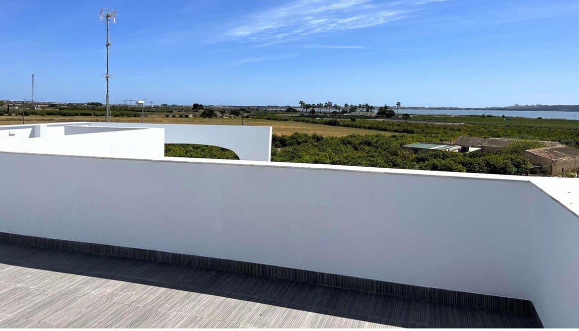 3 bedroom Villa for sale in Rojales with pool garage - € 529,000 (Ref: 10144454)