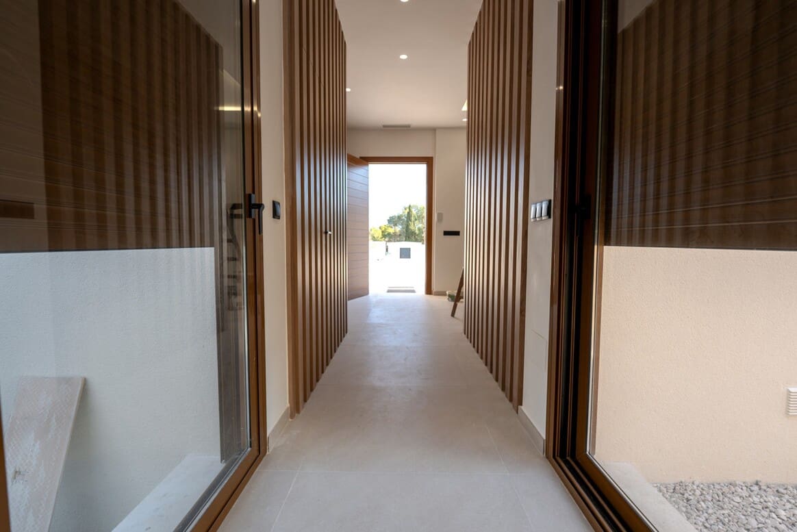 4 bedroom Villa for sale in Rojales with pool garage - € 1,590,000 (Ref: 10144473)
