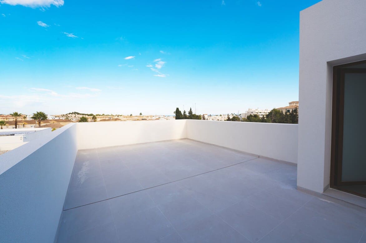 4 bedroom Villa for sale in Rojales with pool garage - € 1,590,000 (Ref: 10144473)