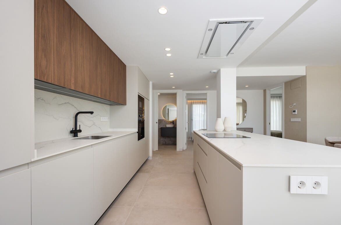 3 soverom Villa til salgs i Alicante by med svømmebasseng garasje - € 630 000 (Ref: 10144484)