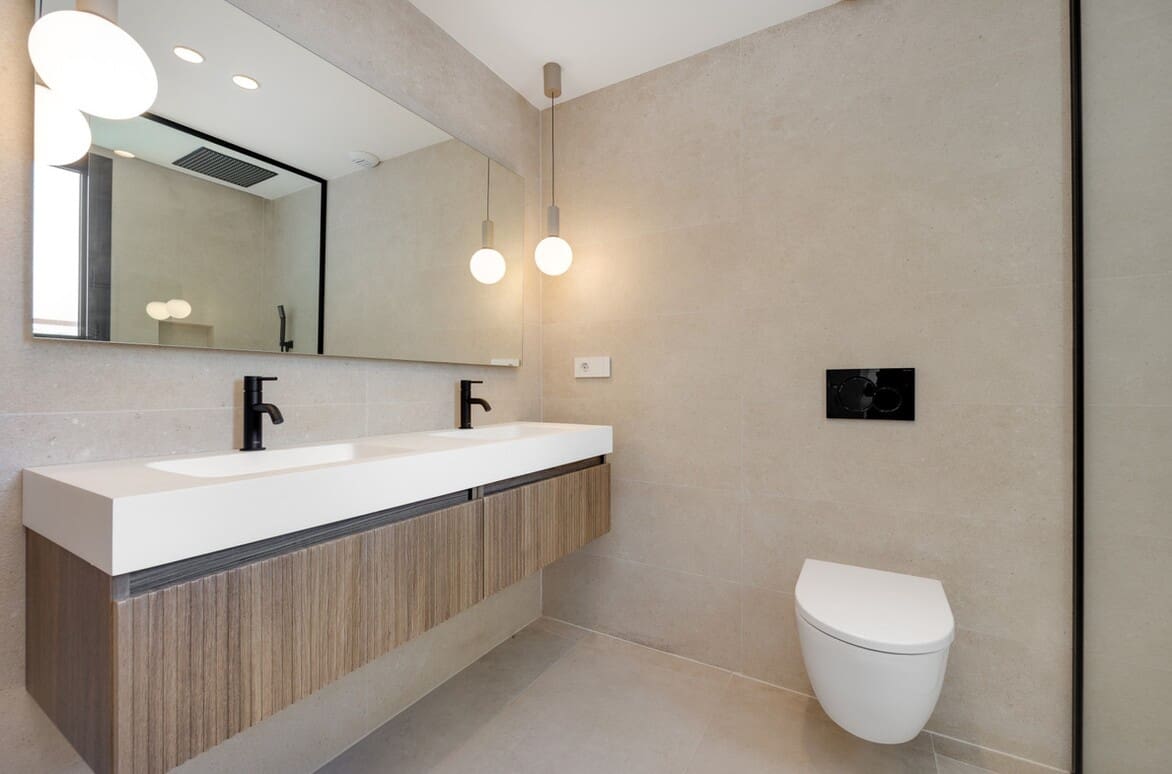 3 soverom Villa til salgs i Alicante by med svømmebasseng garasje - € 625 000 (Ref: 10144487)