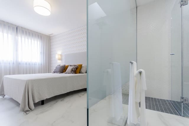 3 quarto Moradia para venda em San Miguel de Salinas com piscina garagem - 630 000 € (Ref: 10144488)