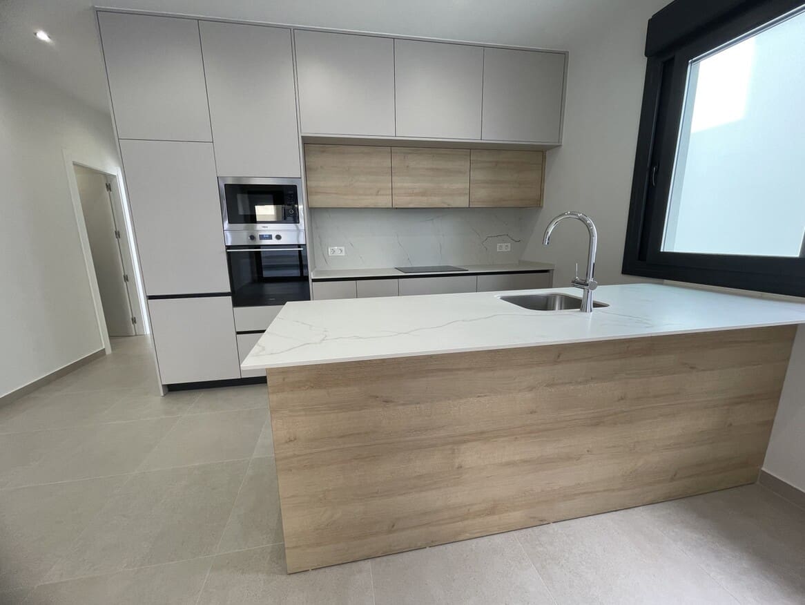 3 soveværelse Villa til salg i Almoradi med swimmingpool garage - € 379.900 (Ref: 10144511)