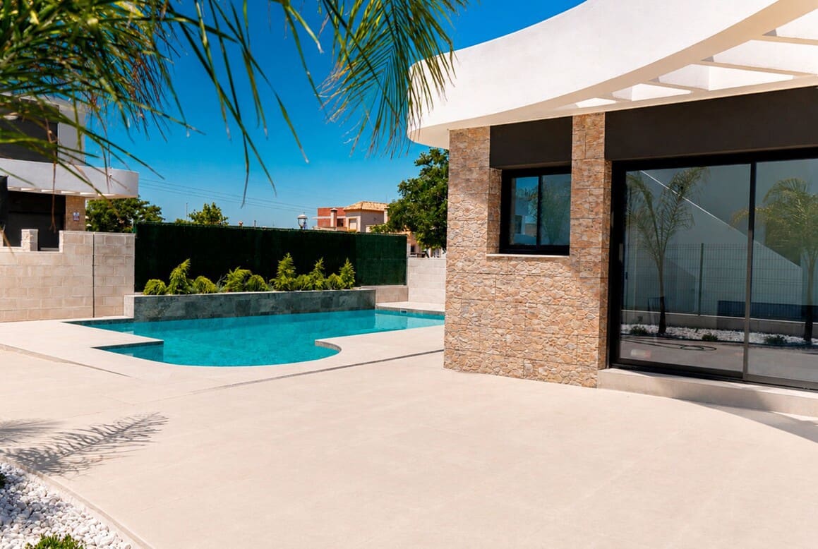 3 bedroom Villa for sale in Los Montesinos with pool garage - € 535,000 (Ref: 10144513)