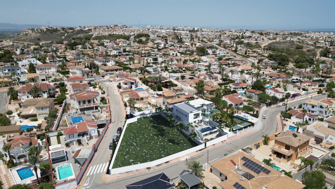 3 bedroom Villa for sale in Rojales with pool garage - € 1,215,000 (Ref: 10144514)