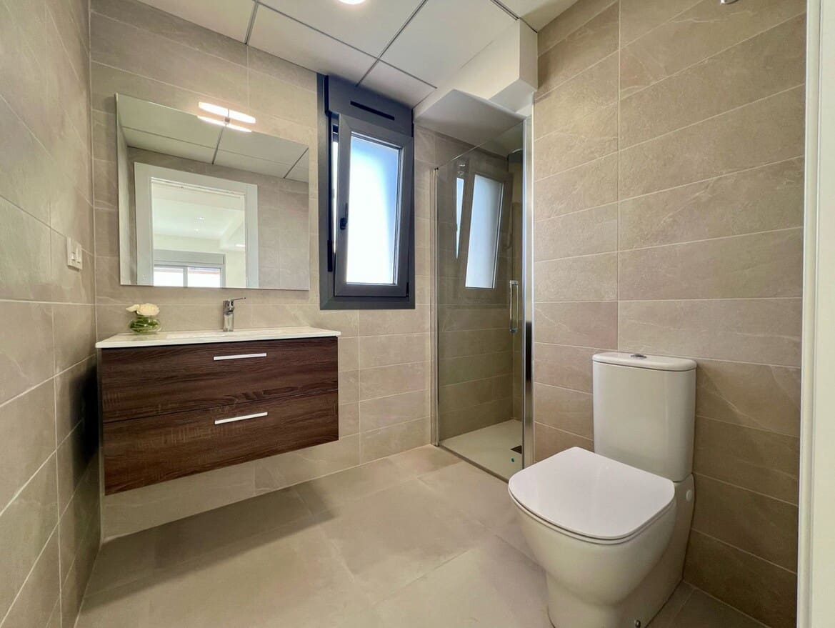 3 bedroom Villa for sale in La Zenia with garage - € 559,900 (Ref: 10144528)