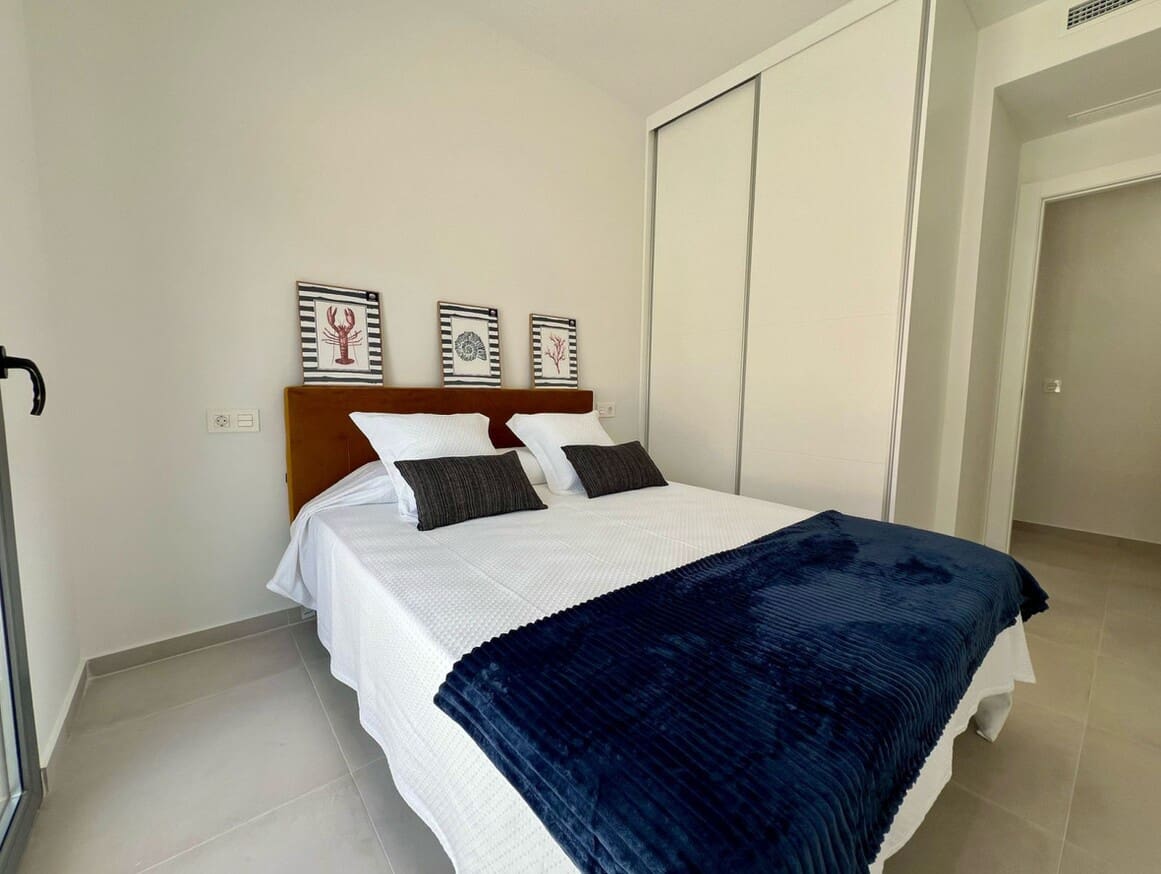 3 bedroom Villa for sale in La Zenia with garage - € 559,900 (Ref: 10144528)