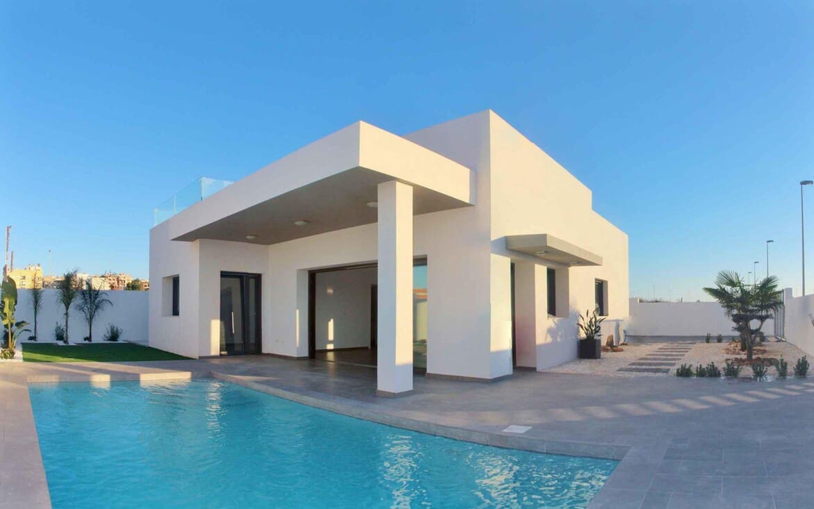 3 bedroom Villa for sale in Benijofar with pool garage - € 589,000 (Ref: 10144559)