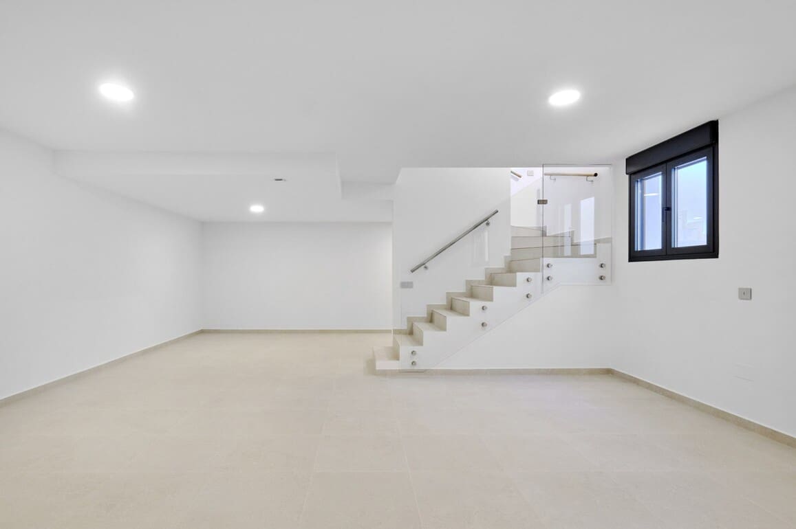 3 bedroom Villa for sale in San Miguel de Salinas with pool garage - € 1,000,000 (Ref: 10144570)