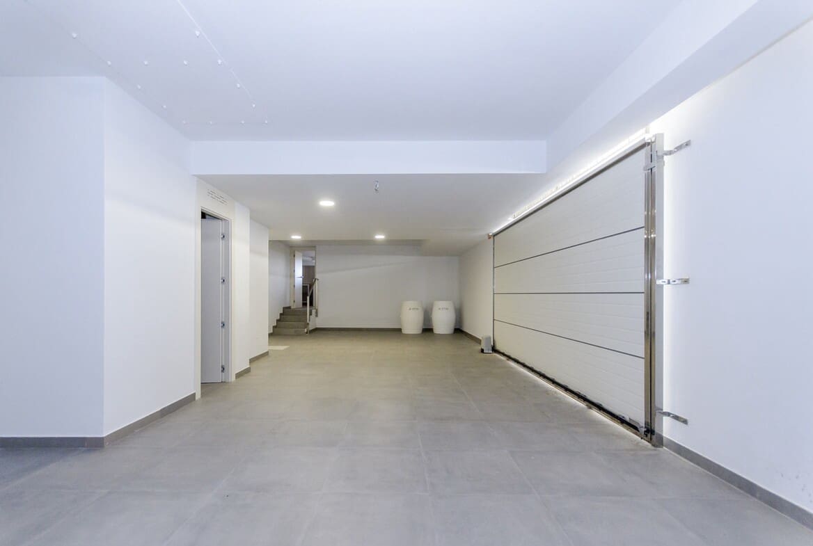 3 bedroom Villa for sale in Campoamor with pool garage - € 1,700,000 (Ref: 10144587)