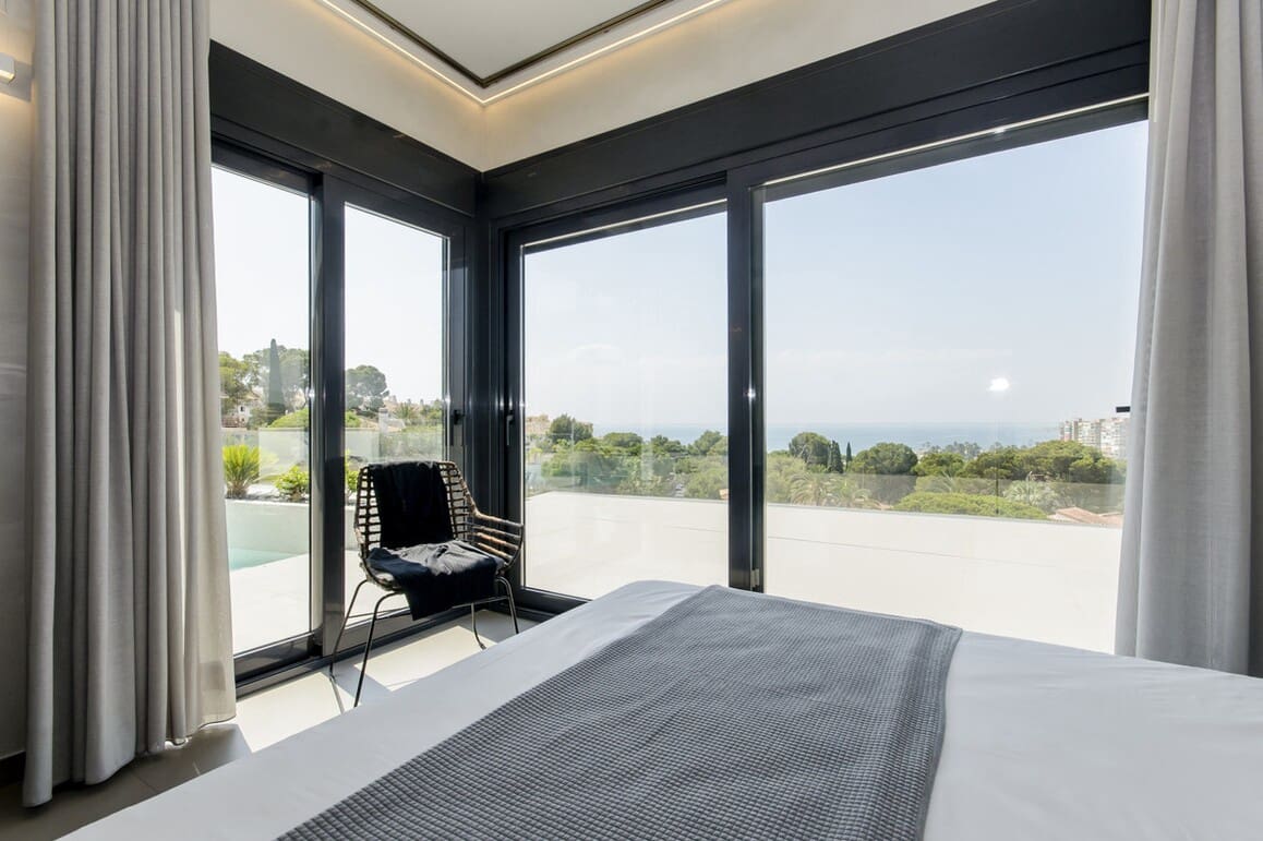3 soverom Villa til salgs i Campoamor med svømmebasseng garasje - € 1 195 000 (Ref: 10144595)